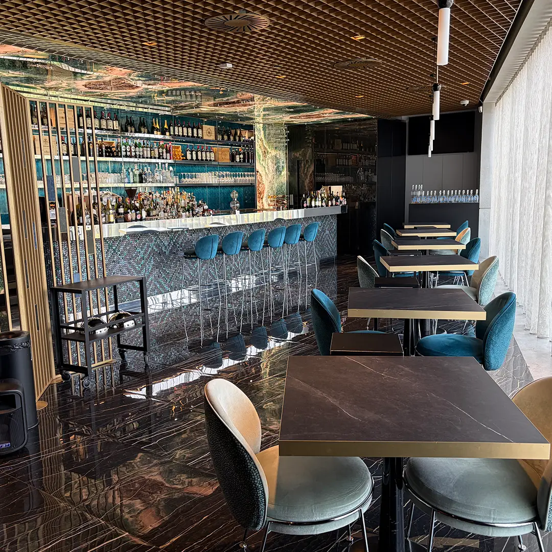 BistrÓ & Wine Bar